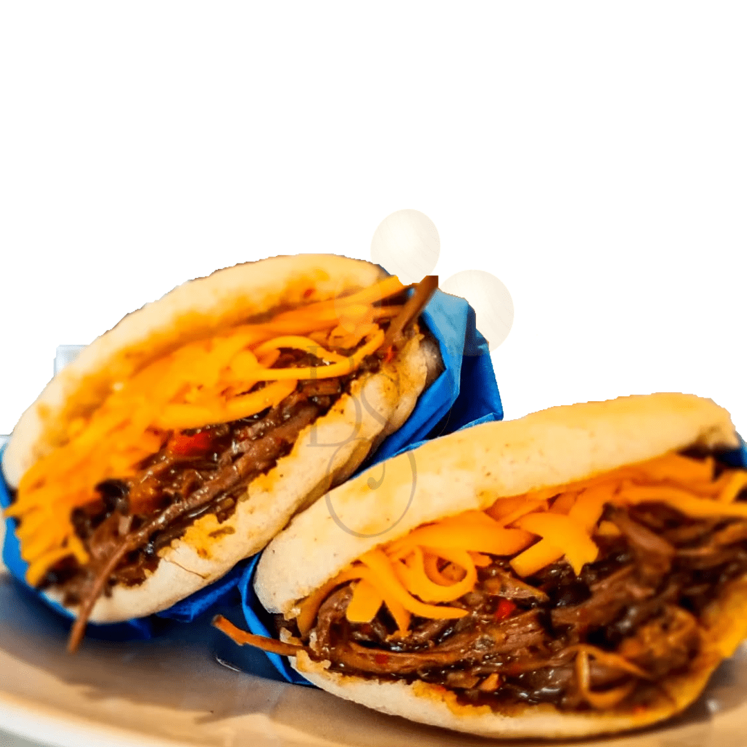 Arepita Ropa Vieja - BOCADOS SORPRESA