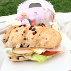 Sándwich en Pan de Arándanos - BOCADOS SORPRESA